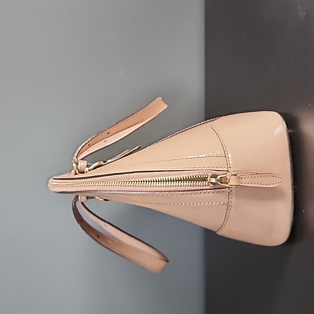 Gucci Pink Microguccissima Patent Leather Dome Satchel Small - Picture 4 of 16